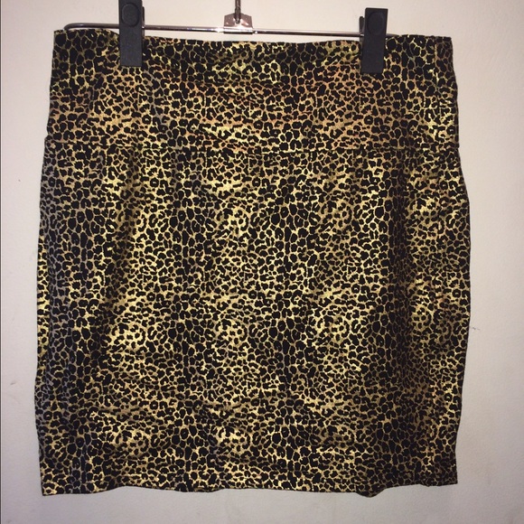 Two Body-con Skirts - Picture 2 of 4
