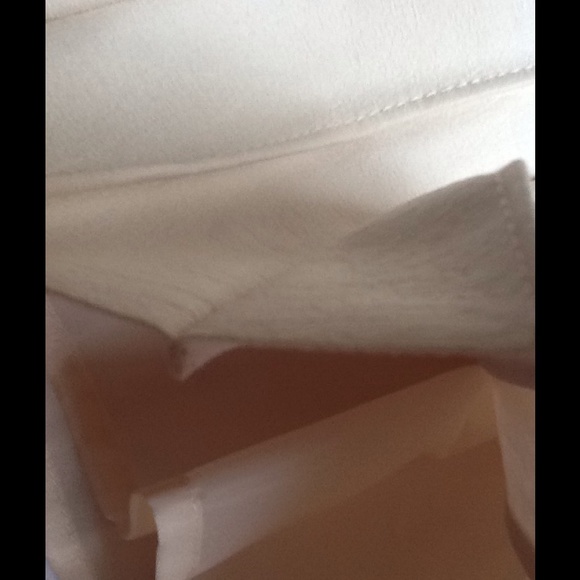 Hinge Cream Pleated Skirt - Picture 4 of 4