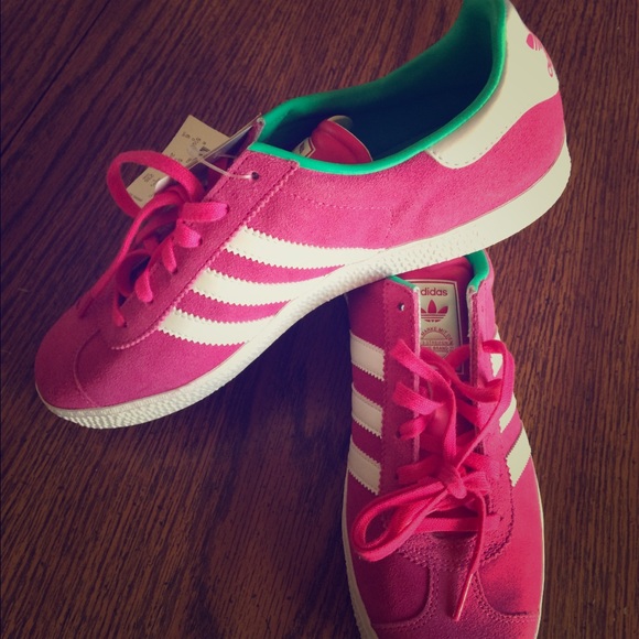 gazelle adidas pink womens
