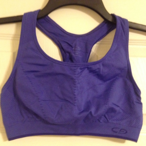 Sports bra
