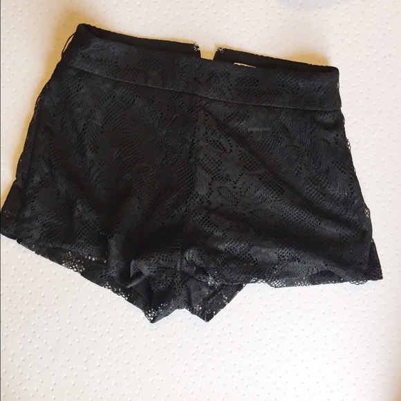 Black lace high wasted shorts