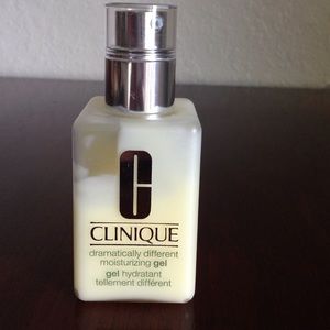 Clinique dramatically different gel