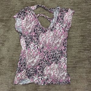 Leopard print semi-sleeveless shirt