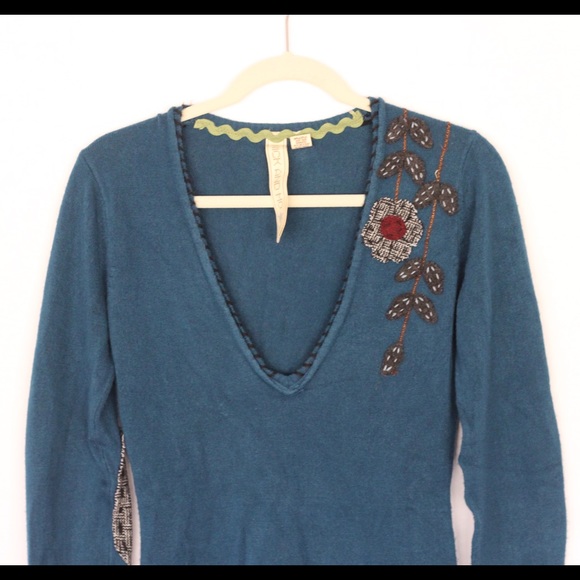 Nick and Mo appliqué blue sweater
