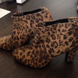 Sam and Libby leopard booties