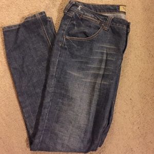 Straight leg Jeans