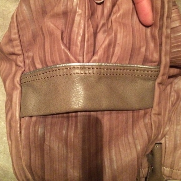 Handbag - Picture 3 of 4