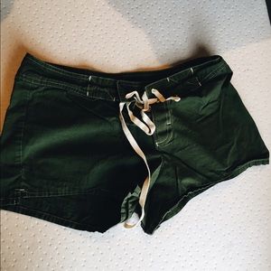 Green board short