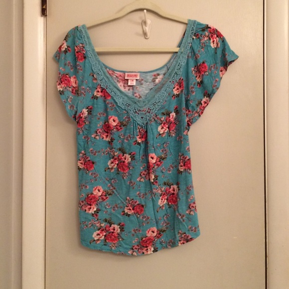 Mossimo Supply Co. floral blouse - size M