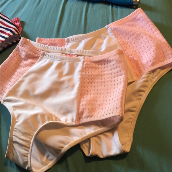 AA Bottom - Picture 2 of 2