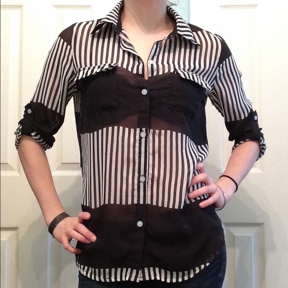 Stripped button up - Picture 2 of 3