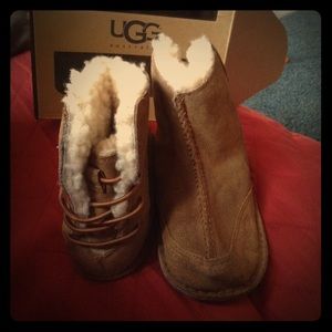 ✨EUC Infant "Boo" UGG boots✨