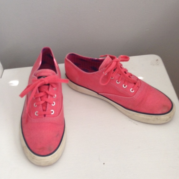 SOLD Sperry's pink tennis shoes/ sneakers