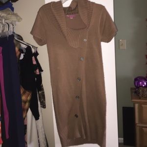 Brown dress