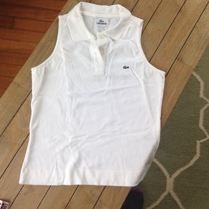 White sleeveless polo shirt