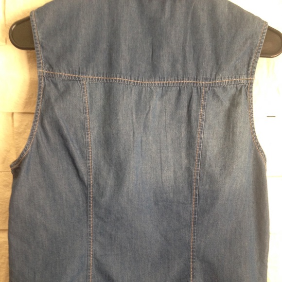F21 • Denim Top - Picture 3 of 3