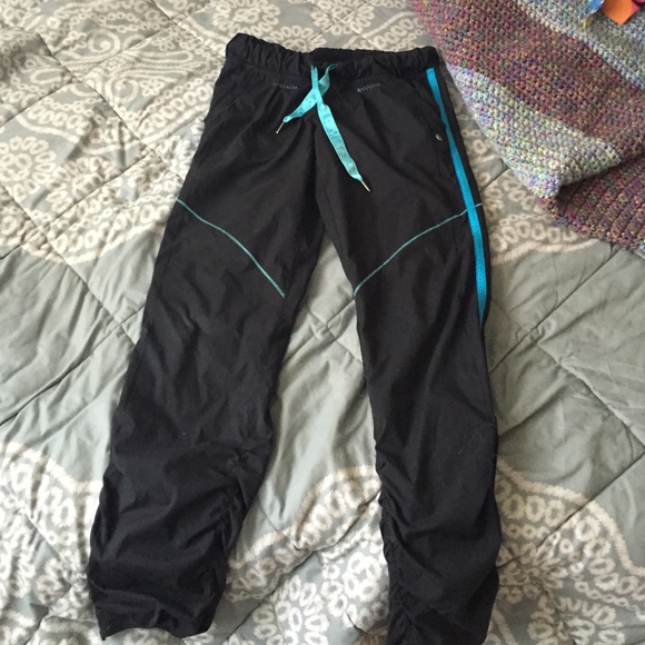 Black lululemon track pant