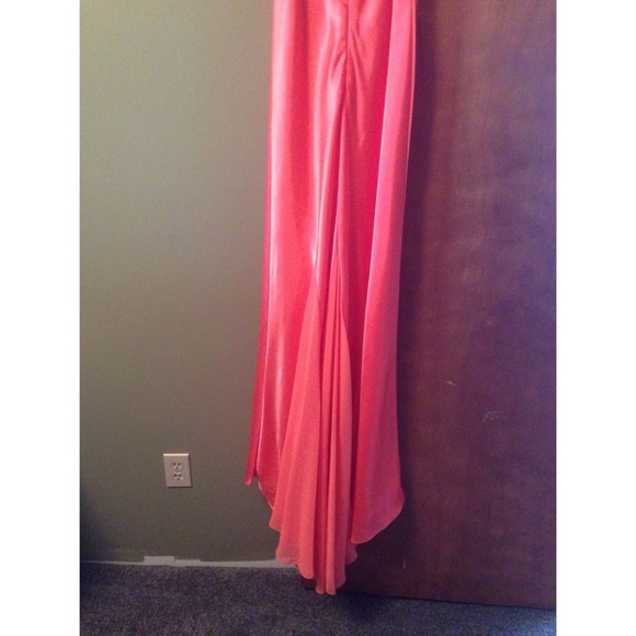 Cache Prom Dress - Picture 3 of 4