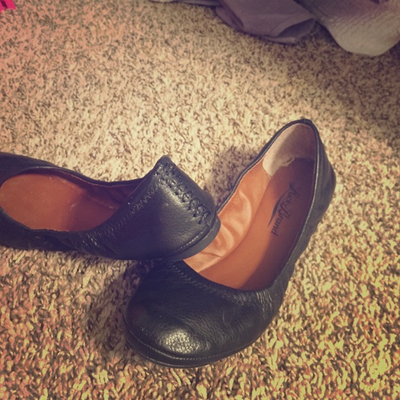 Black leather flats. 🍀