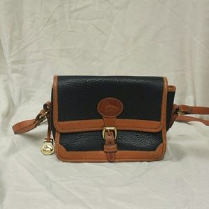 Vintage Dooney & Burke crossbody purse