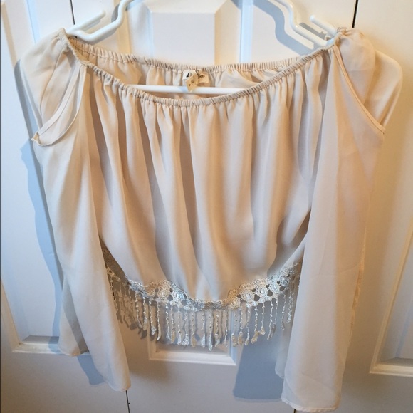 Strapless sheer top with shoulder cut outs - Picture 3 of 3