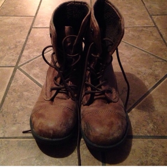 Roxy Boots