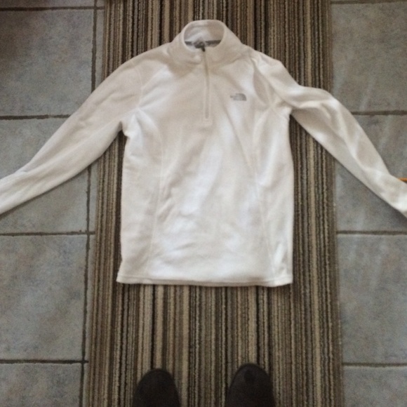 North face like new fleece