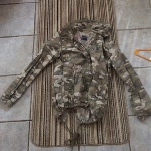 Light weight army colored jacket American eagle