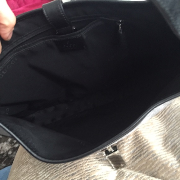 Authentic Gucci - Picture 3 of 4