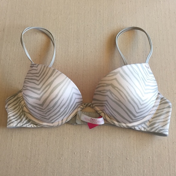 🍒REDUCED🍒Victoria's Secret PINK Push-Up Plunge