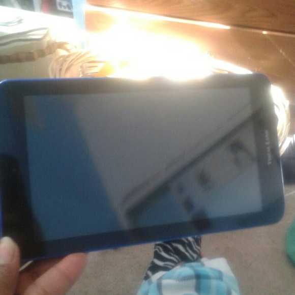 Visual Land 7" Dual core Android Tablet - Picture 3 of 4