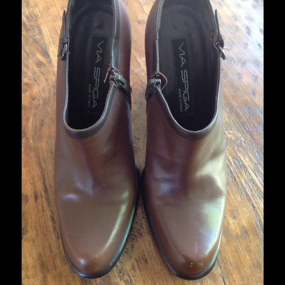 Via Spiga ankle bootie