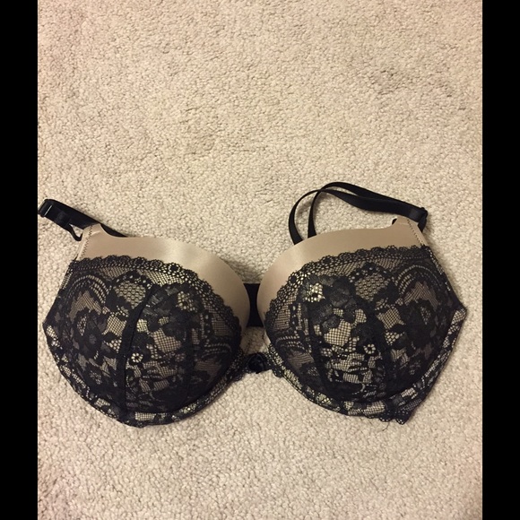 Victoria's Secret Bombshell Miraculous Plunge Bra