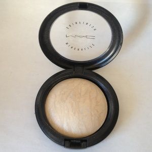 MAC MINERALIZE SKINFINISH