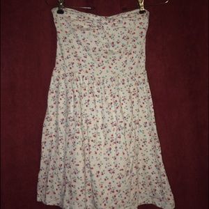 Floral sleeveless dress