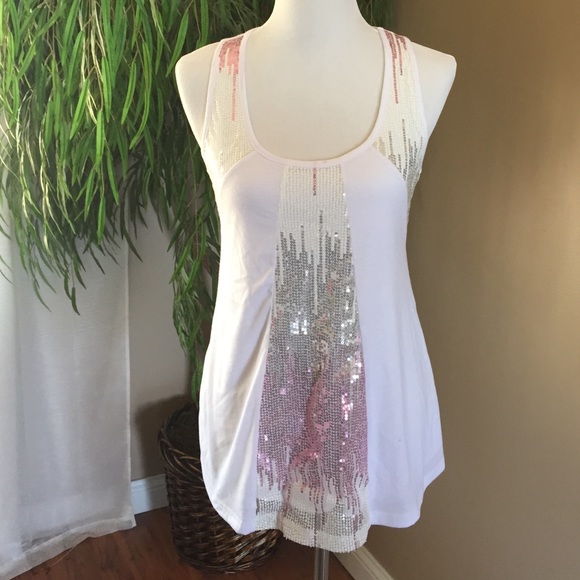 🍒REDUCED🍒Sequin accent tank NWT
