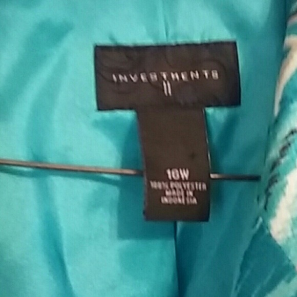 Super cute blazer?? - Picture 2 of 3