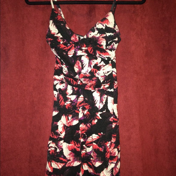 Floral/leaf tight dress