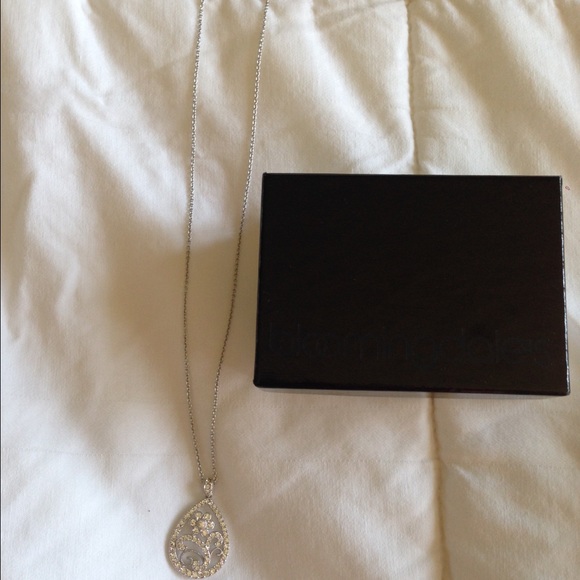 Necklace - Picture 1 of 1