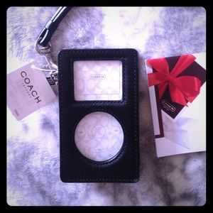 ❗️SALE❗️COACH IPOD CASE