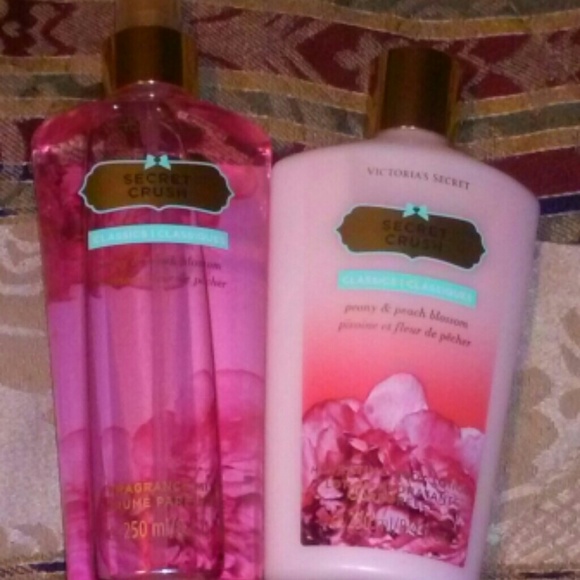 VICTORIA SECRET FRAGRANCE & LOTION SET