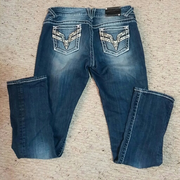 Vigoss jeans with double diamond button up