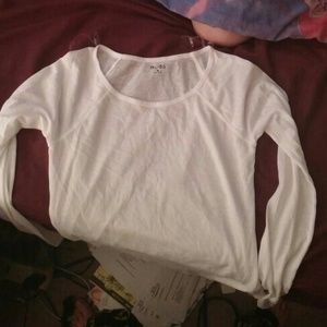 Mudd brand size medium long sleeve scoopneck