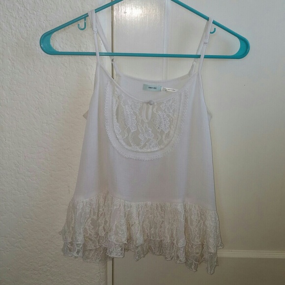Cropped off-white tank top