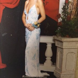 ❤️❤️ Gorgeous beaded prom dress