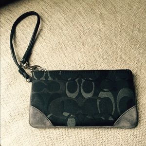 NWOT Coach wristlet