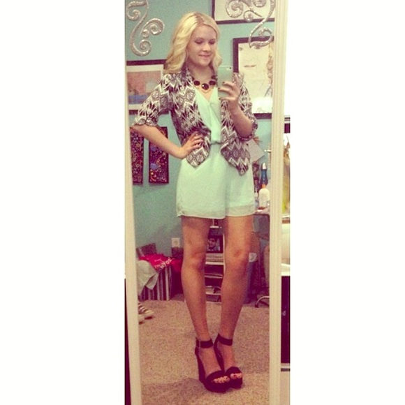 Charlotte Russe mint green romper