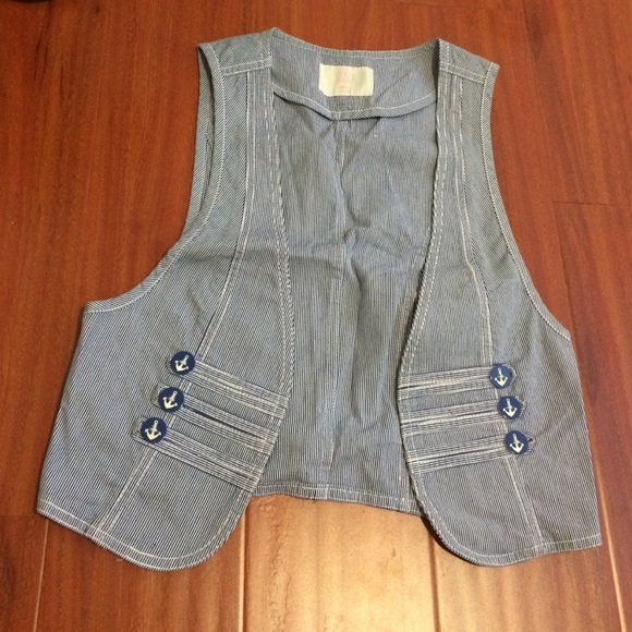 Tank top outwear