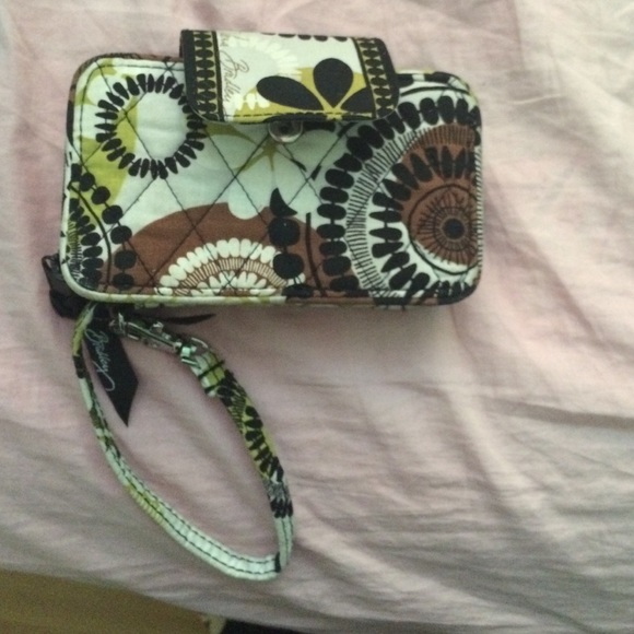 Vera bradley wristlet