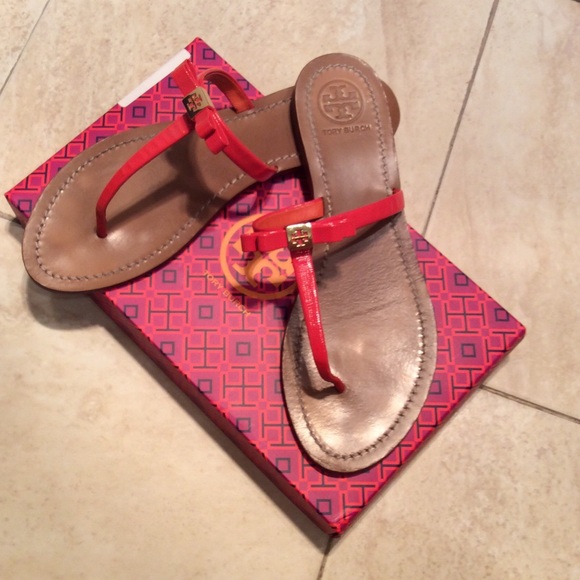 Tory Burch Shoes - 💐Tory Burch Leighanne Flat Poppy Red Sandals🌴